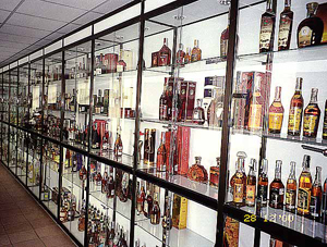 Как определить фальсифицированную алкогольную продукцию