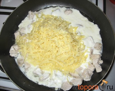 Куриное филе в сырном соусе - Блюда из птицы - Горячие блюда - Рецепты - Кулинарные рецепты - Из Топора.RU Куриное филе в сырном соусе