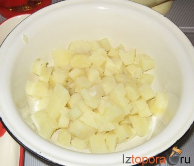 Картошка с маринованными грибами - Овощные закуски - Закуски - Рецепты - Кулинарные рецепты - Из Топора.RU Картошка с маринованными грибами