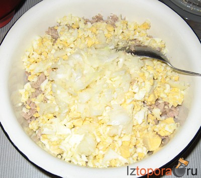 Салат из свинины с помидорами - Мясные и колбасные салаты - Салаты - Рецепты - Кулинарные рецепты - Из Топора.RU Салат из свинины с помидорами